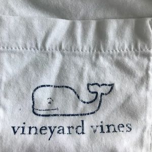 Vineyard Vines T Shirt